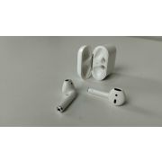 Беспроводные наушники Apple AirPods 2 с зарядным футляром MV7N2RU/A